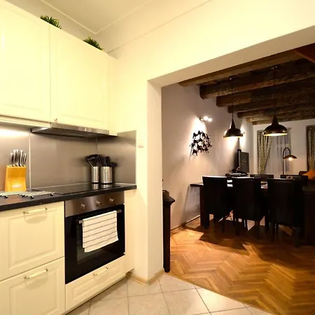 Gemuetliche Ferienwohnung Nerudova 2 In * Prague