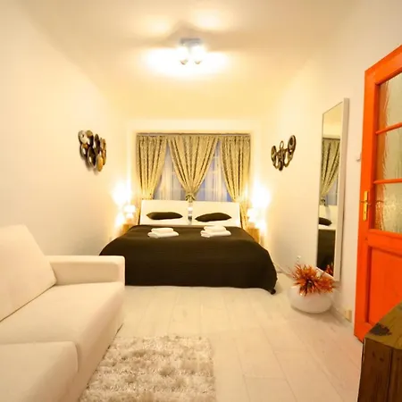 Gemuetliche Ferienwohnung Nerudova 2 In Prague
